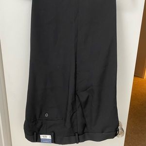 Croft & Barrow Men’s black dress pants classic fit 44x34